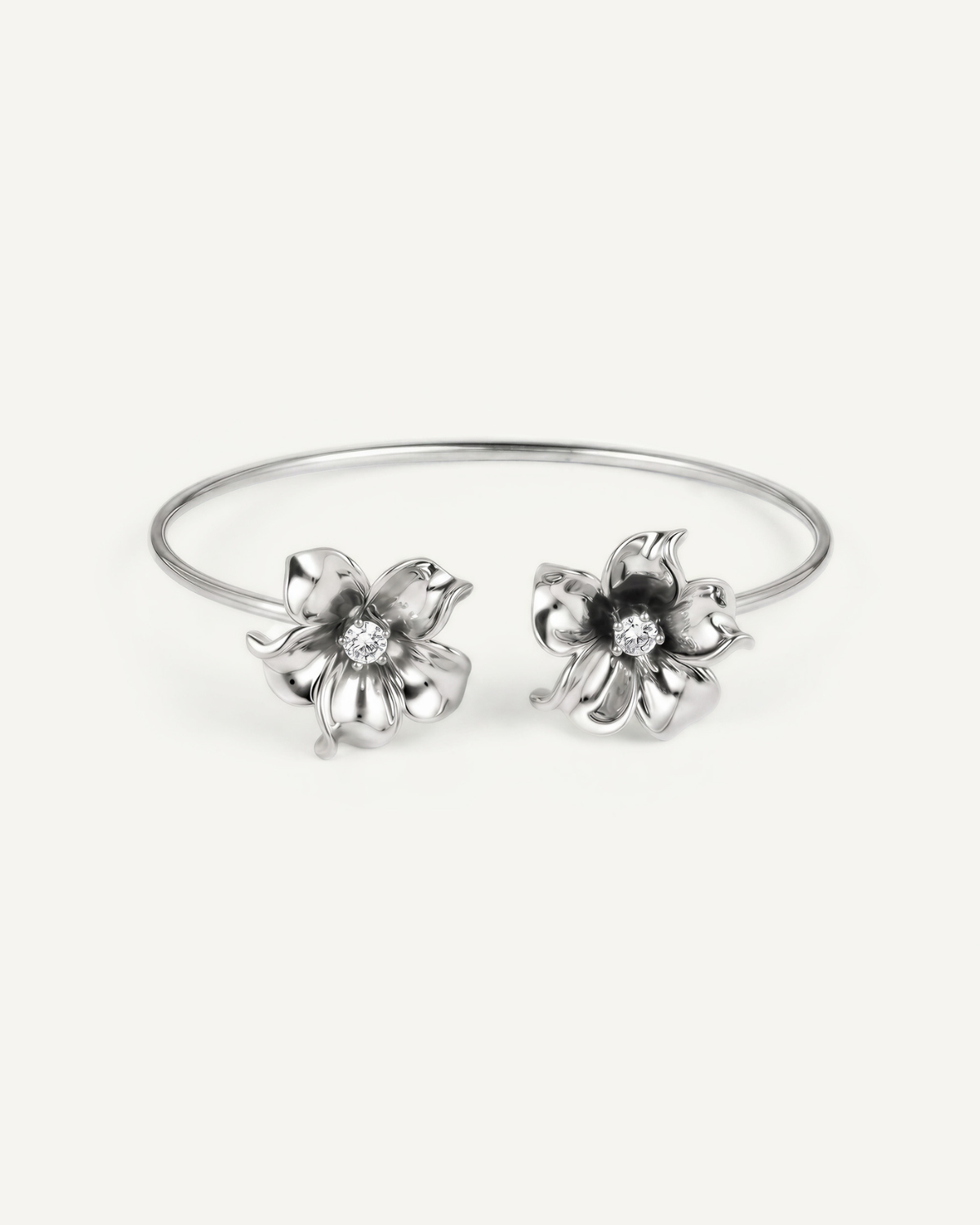 Bloom Bangle i sølv, sett forfra