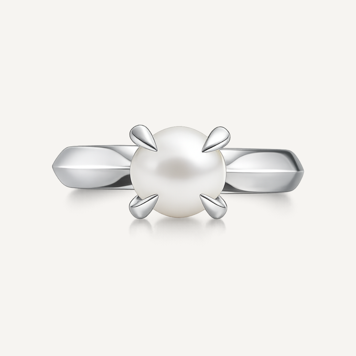 Pearl Fang Ring