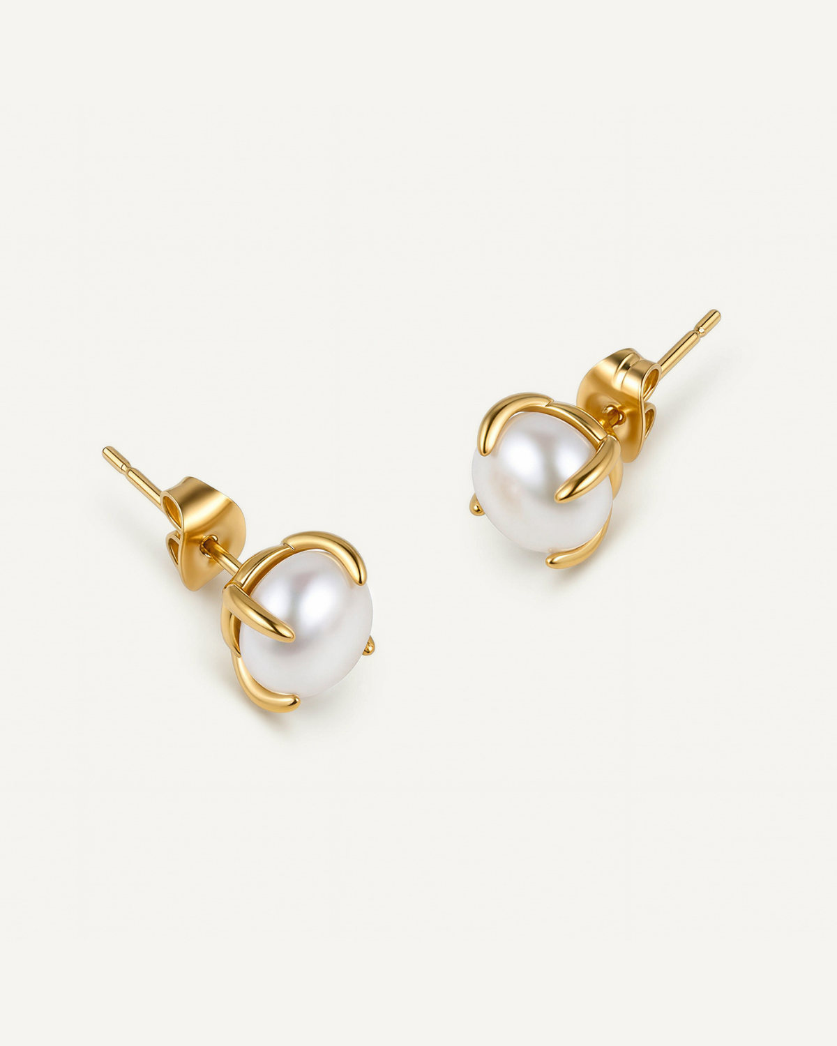Pearl Fang Stud Earrings