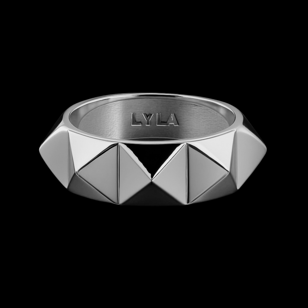 Pyramid Statement Ring