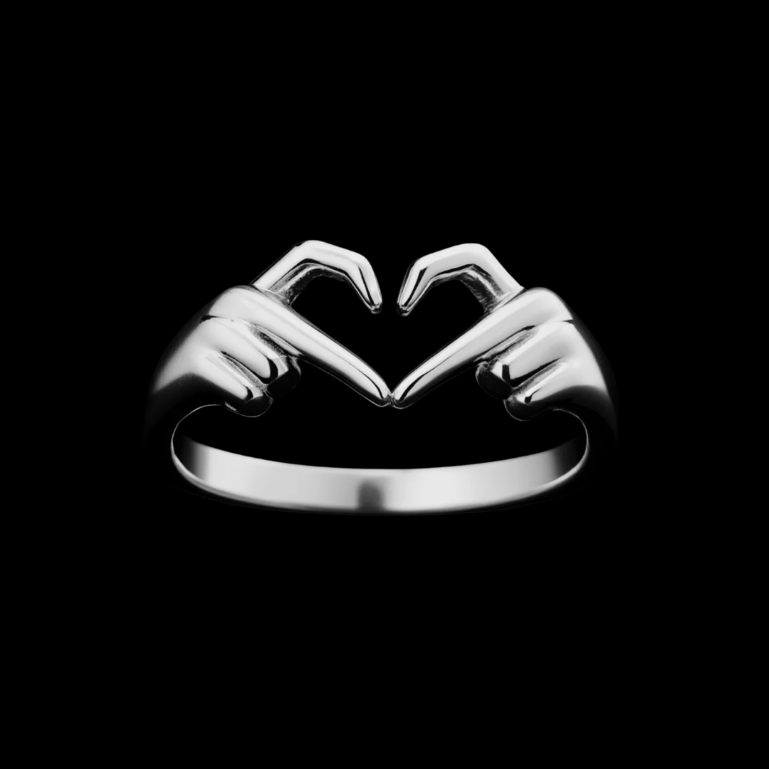 Heartclasp Ring