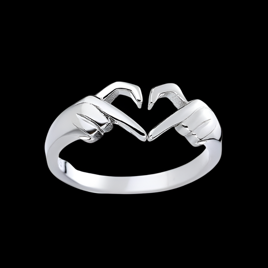 Heartclasp Ring